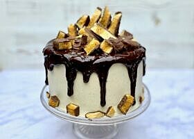 Juliet Sear birthday cake 280x200