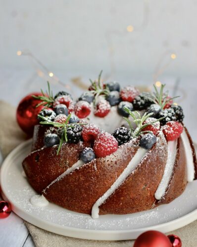 Christmas wreath bundt cake 2